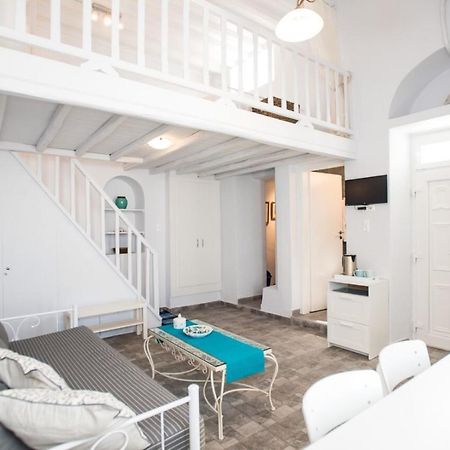 Вилла Traditional Split Level House In Mykonos Town Экстерьер фото